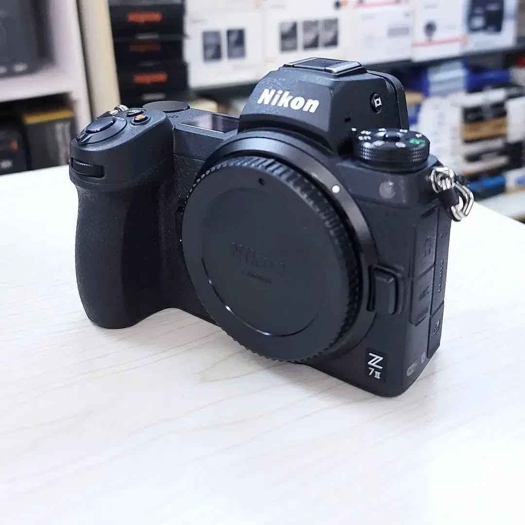 Nikon Z7 II (corpo) seminova disponível!