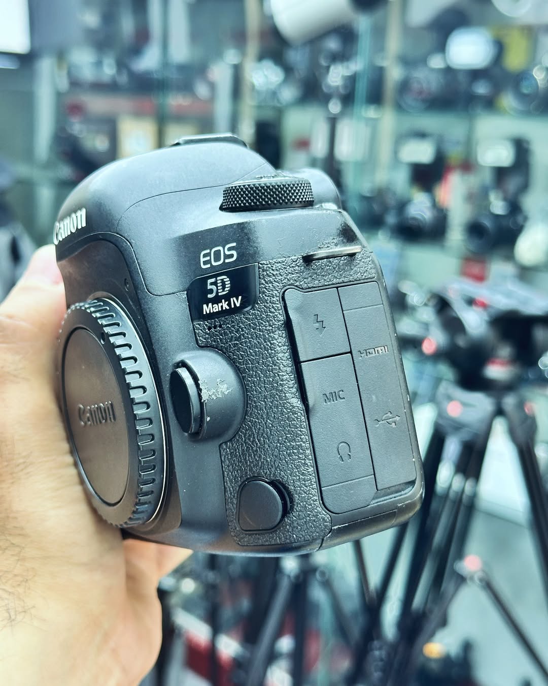 Câmera CANON 5D MARK IV – Full Frame Profissional