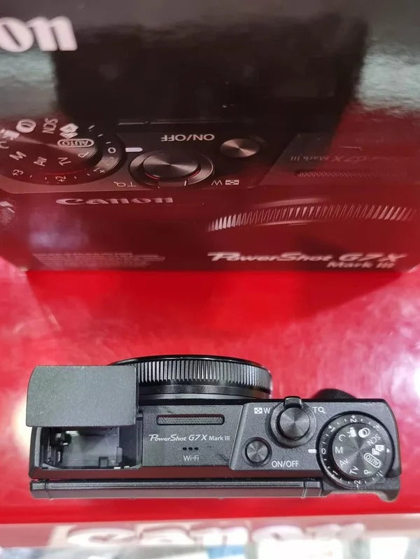 Canon G7X Mark III (corpo + caixa) seminova disponível!