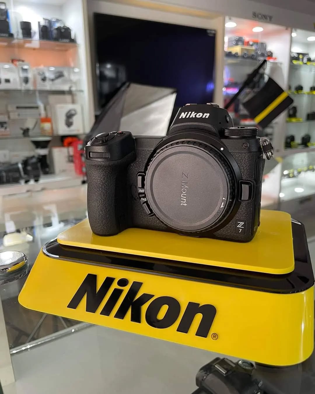 Nikon Z7 (corpo) seminova disponível!