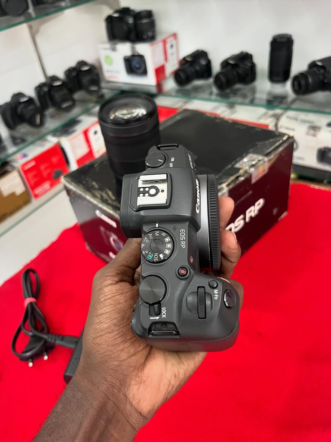 CAMERA CANON EOS RP + 24-105mm RF