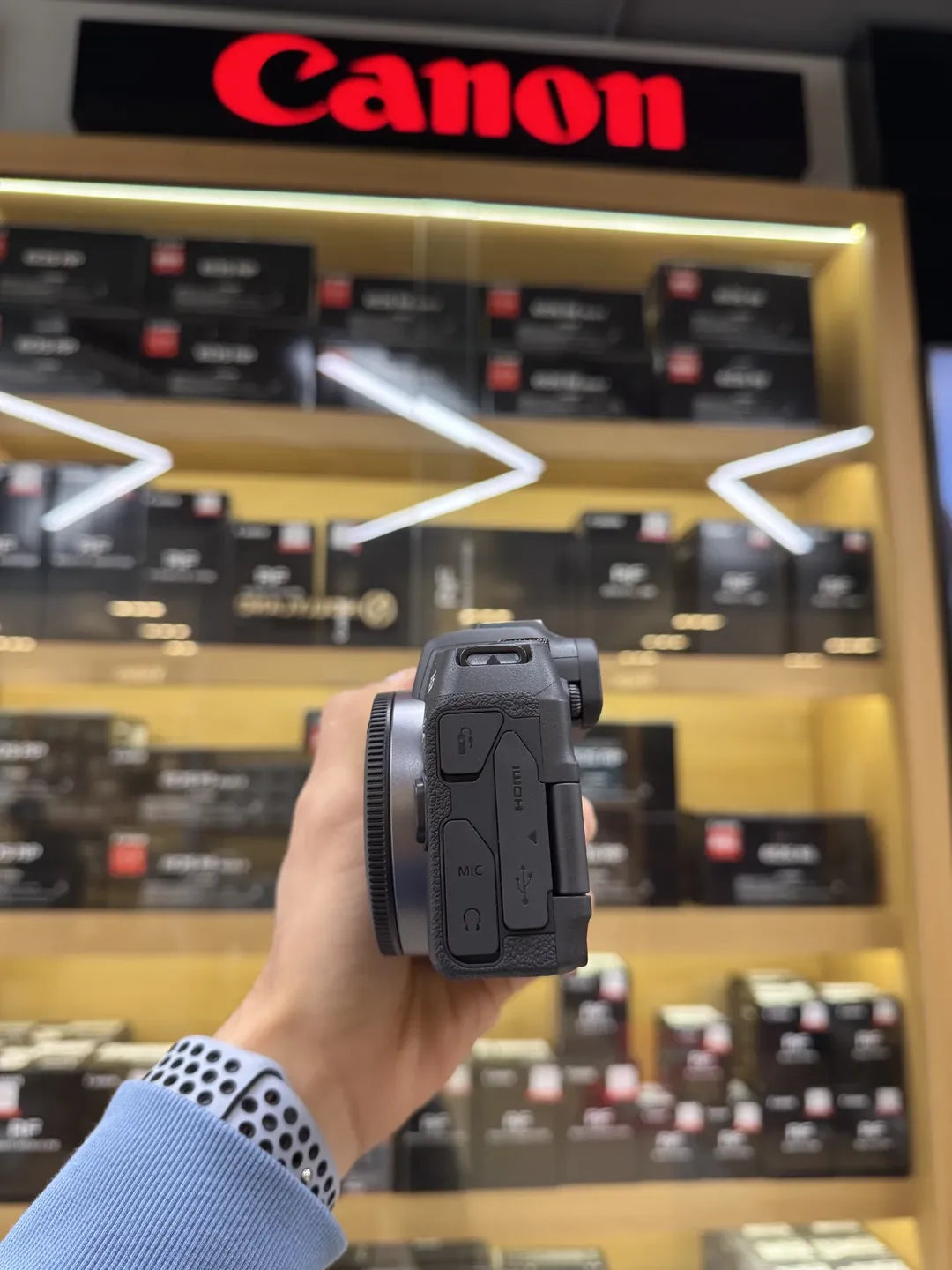 Canon EOS RP seminova disponível AGORA!