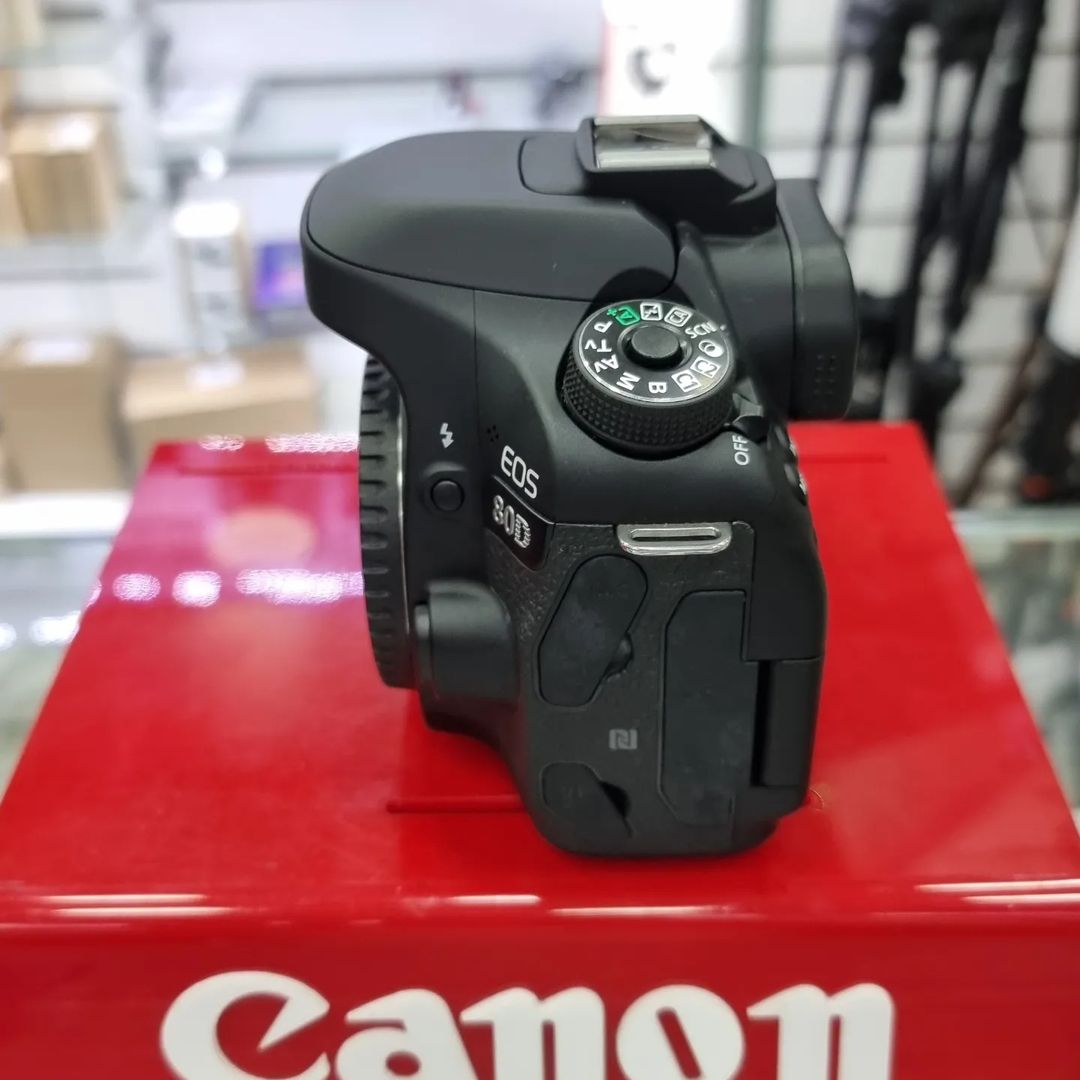 Câmera Canon 80D – Corpo Seminovo