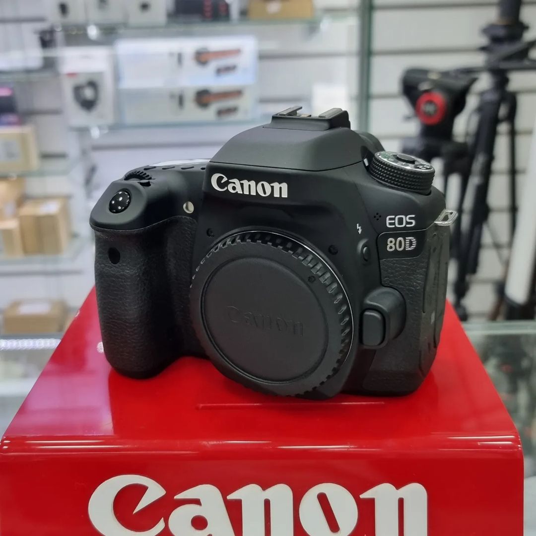 Câmera Canon 80D – Corpo Seminovo